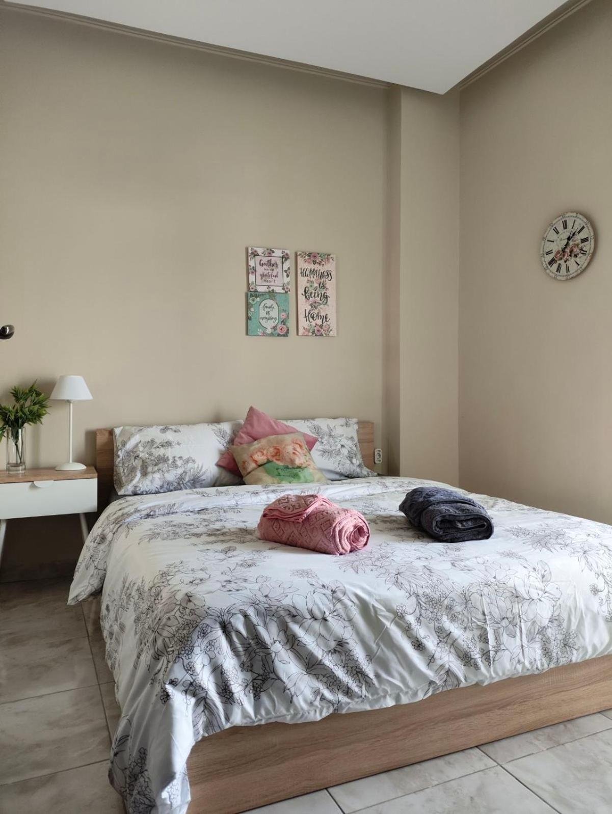 Downtown Comfy Apartamento Edessa Exterior foto